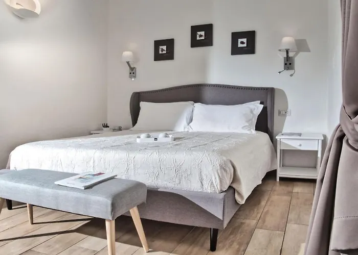 Smart Suite & Apartments